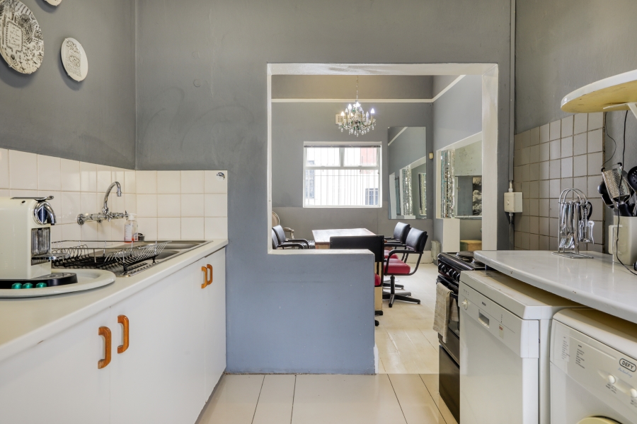 2 Bedroom Property for Sale in Gardens Western Cape